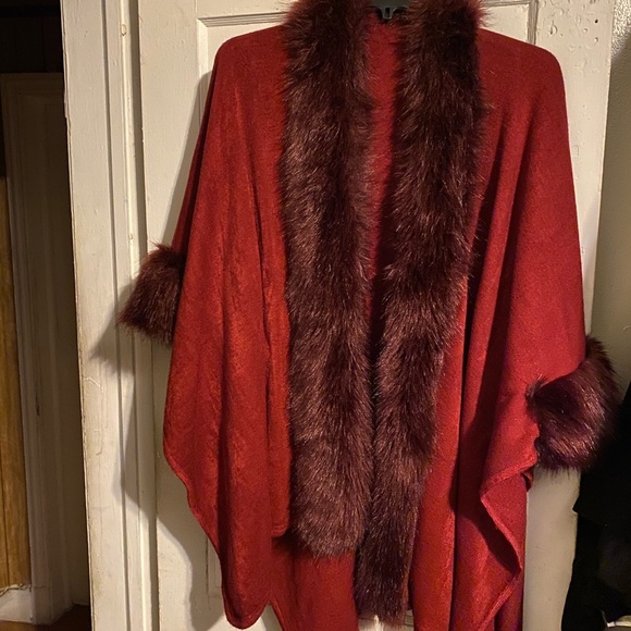 Faux fur collar wrap - Picture 3 of 3